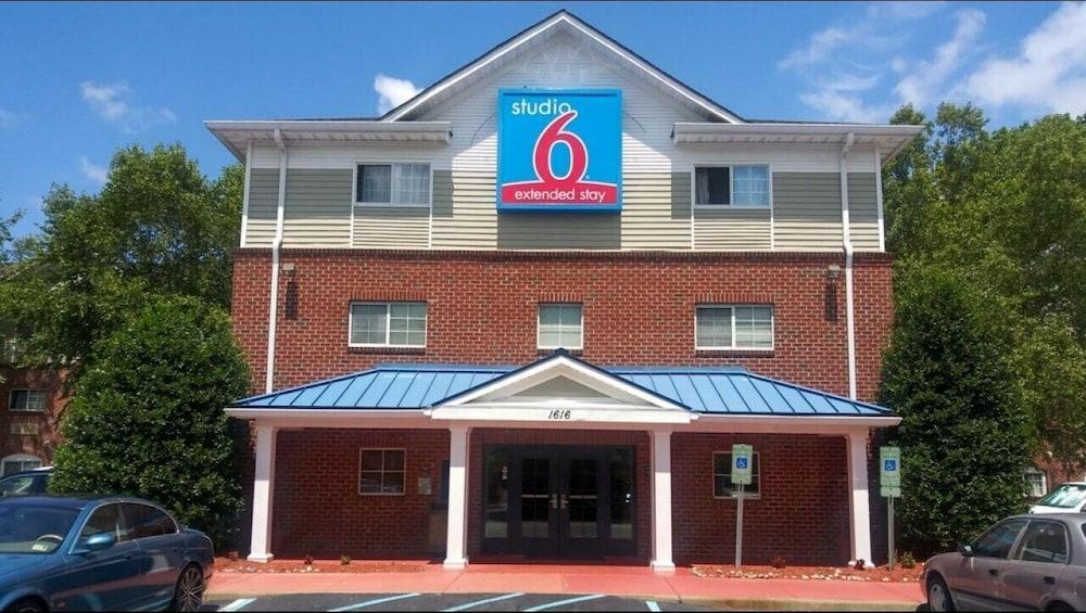 Studio 6-Hampton, Va - Langley Afb Area Exterior photo