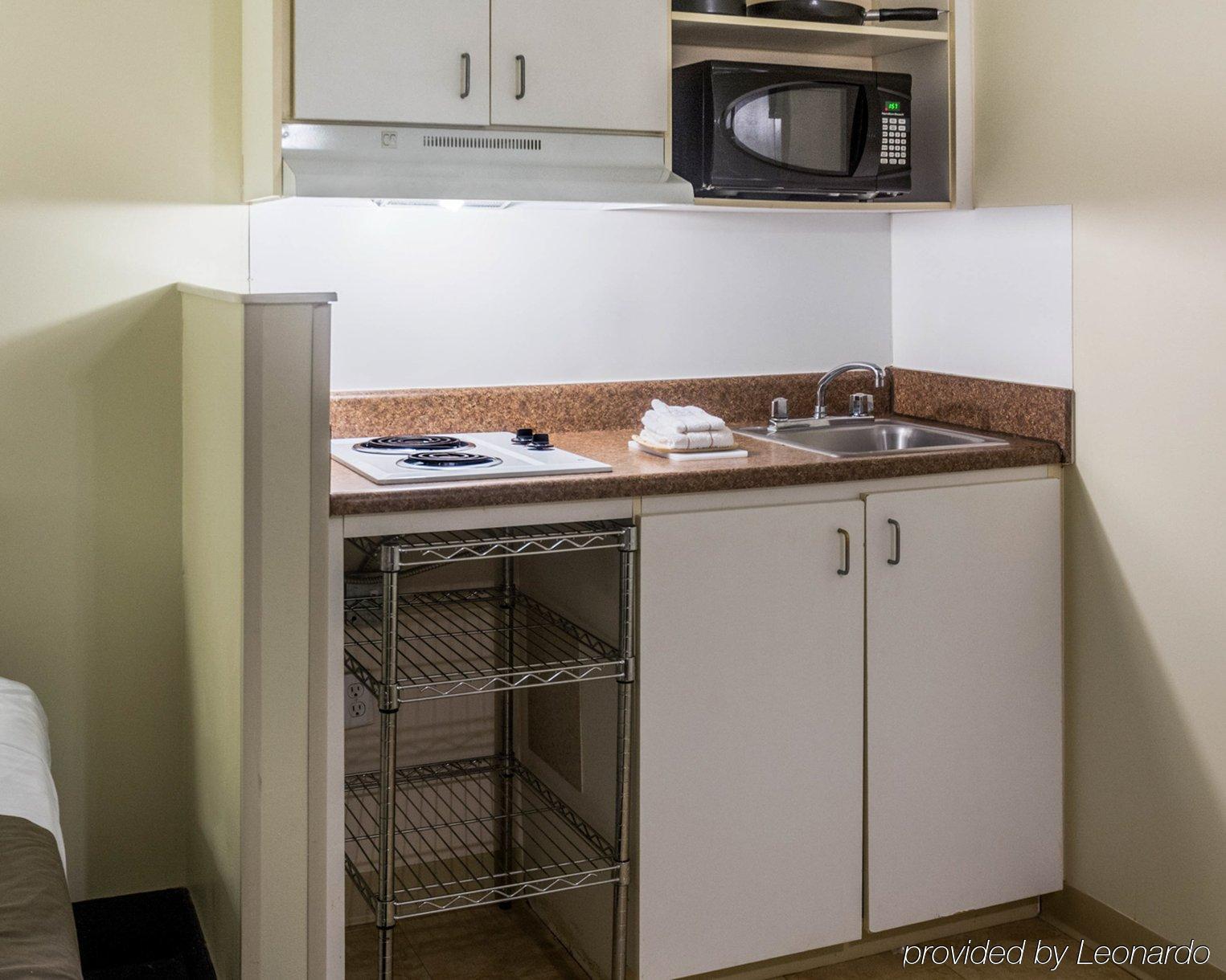 Studio 6-Hampton, Va - Langley Afb Area Exterior photo