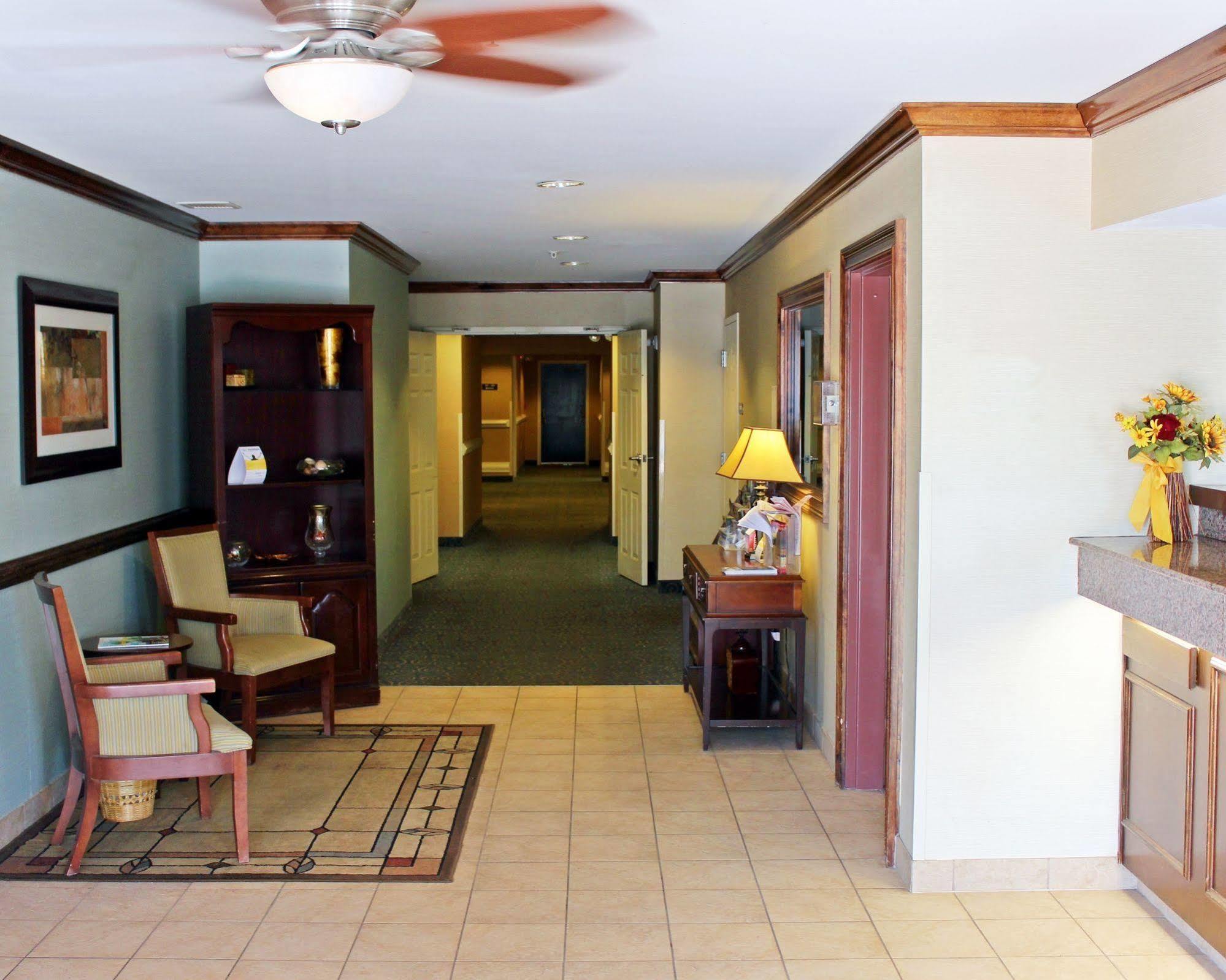 Studio 6-Hampton, Va - Langley Afb Area Exterior photo