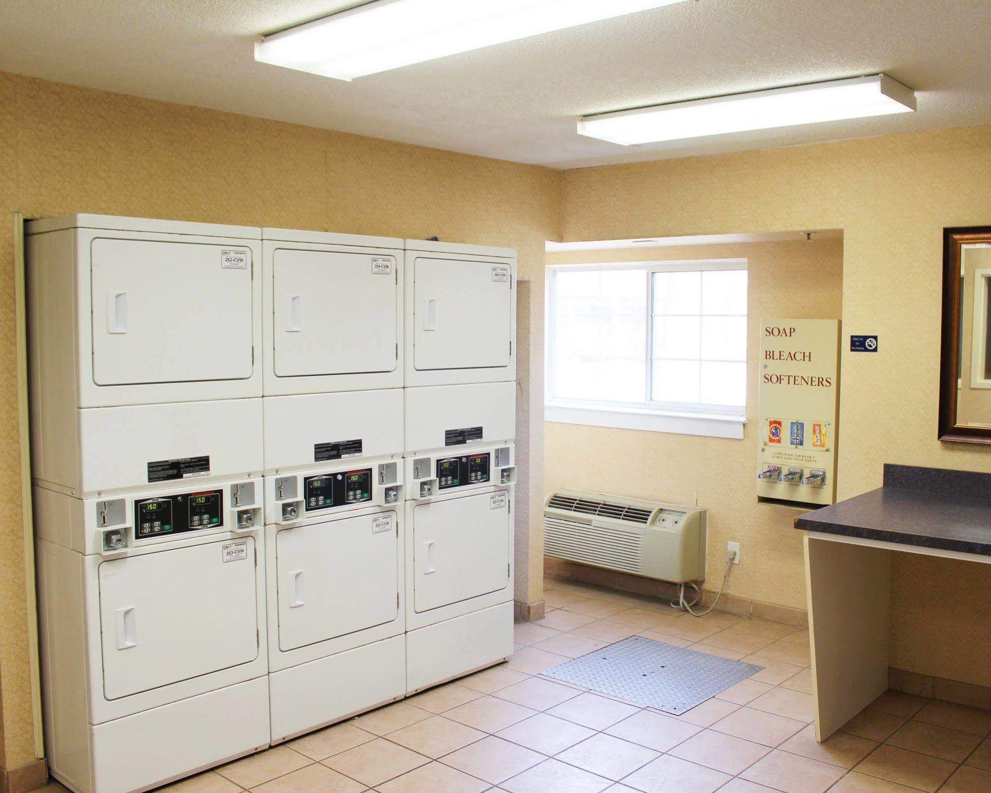 Studio 6-Hampton, Va - Langley Afb Area Exterior photo
