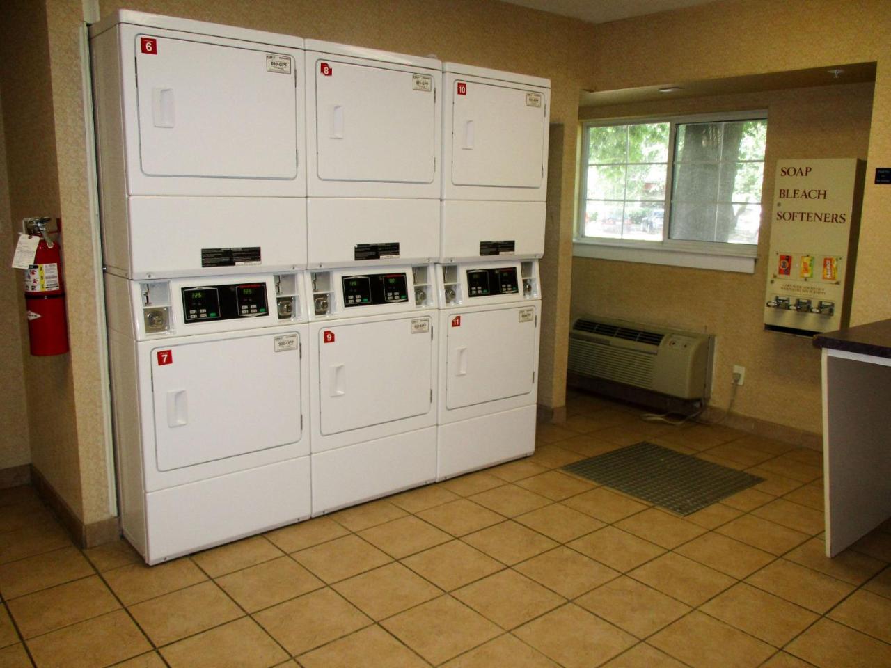 Studio 6-Hampton, Va - Langley Afb Area Exterior photo